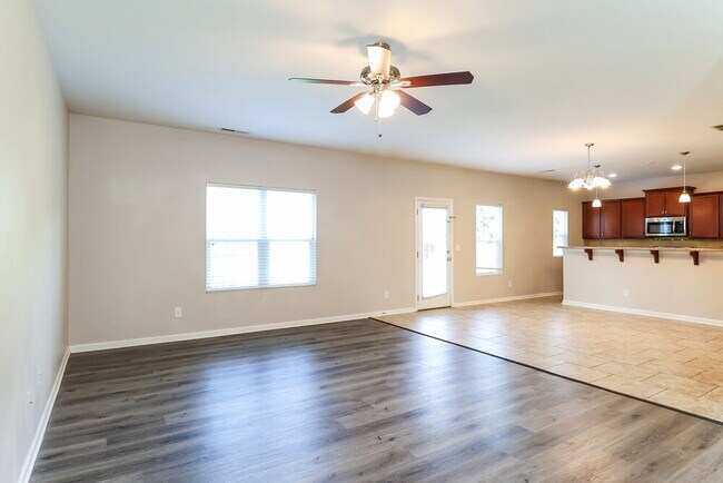 10812 Maryanna Ct