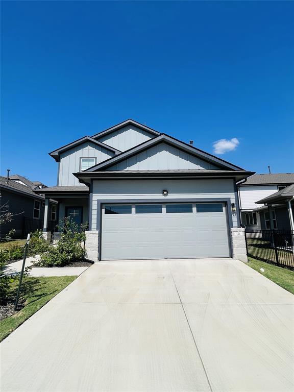 Photo - 121 Merrick Rd