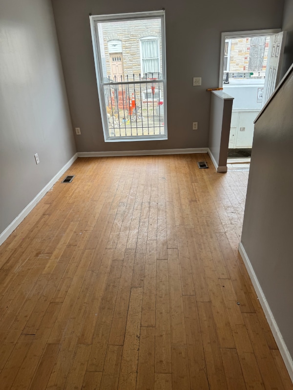 Photo - 400 Farrow St