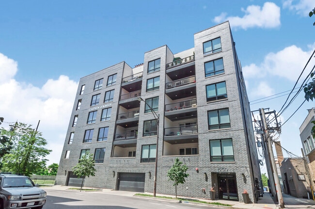 Photo - 650 N Morgan St Unit 202