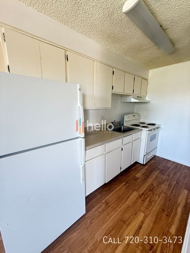 Building Photo - 1420 W 71st Pl Unit 303 Rental