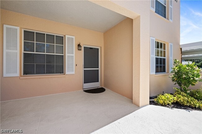 757 Wiggins Lake Dr Unit 106