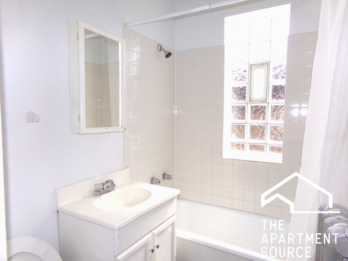 Photo - 6916 N Lakewood Ave Unit 407