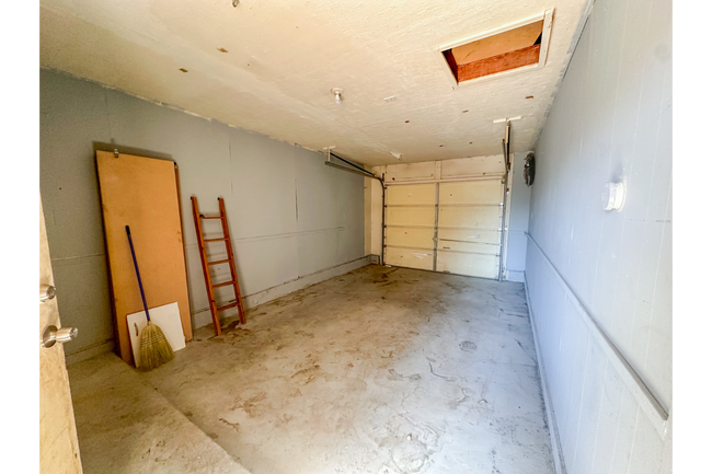 Photo - 2805 53rd St