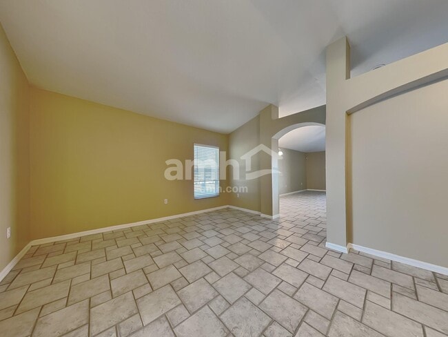 Photo - 10419 Salisbury St