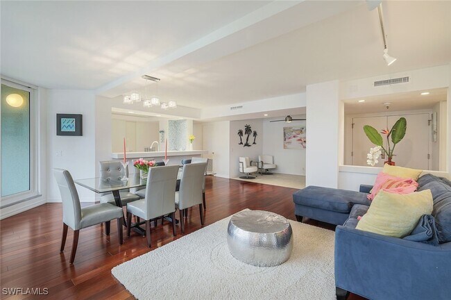 Photo - 4041 Gulf Shore Blvd N Unidad 204