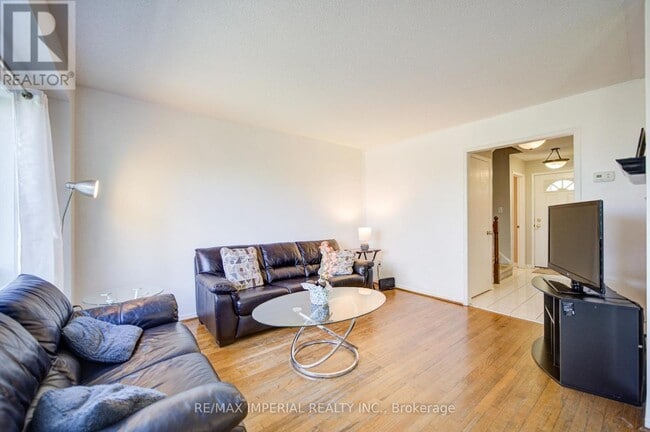 Photo - 5305 Glen Erin Dr