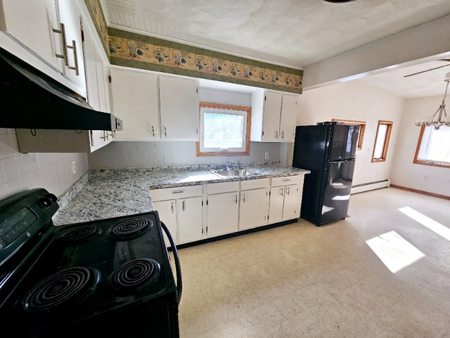 Photo - 74 Ackley Ave Unidad 1