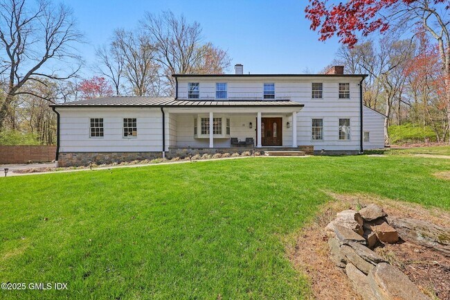 Photo - 10 Old Forge Rd House