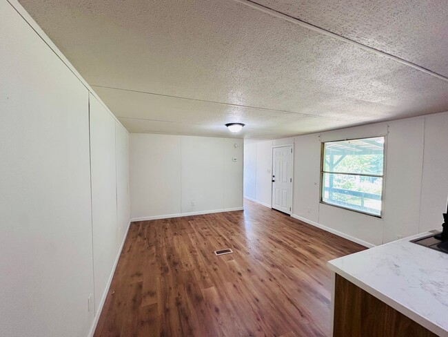 Photo - NEW RENTAL LISTING