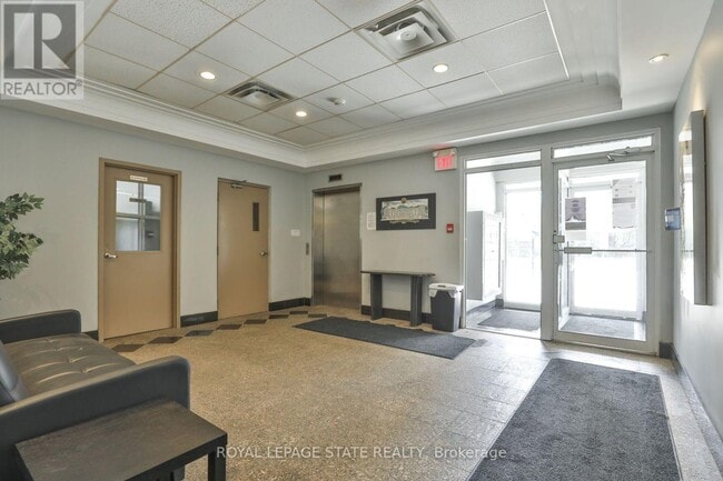 Photo - 400 York Blvd Unit 208