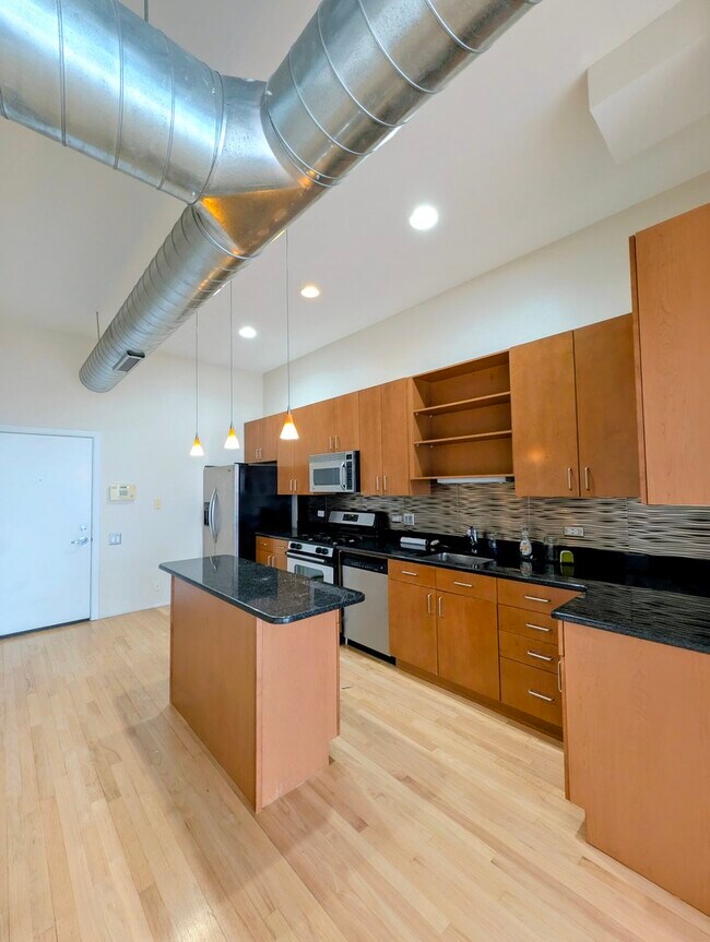 5115 N Clark St