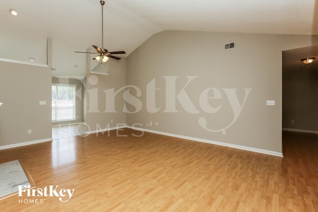 Photo - 200 Summer Hill Dr