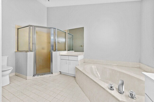 14066 Glenlyon Ct
