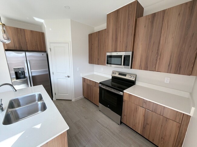 Photo - 3317 Duke Ave Unit 3