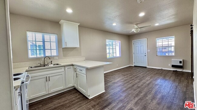 Photo - 6117 1/2 S Victoria Ave