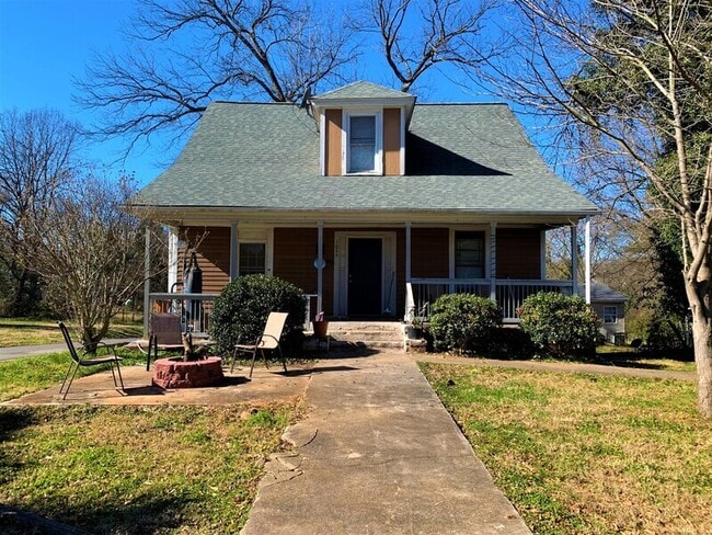 Photo - 1032 Karendale Ave