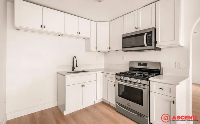 Photo - 407 4th St