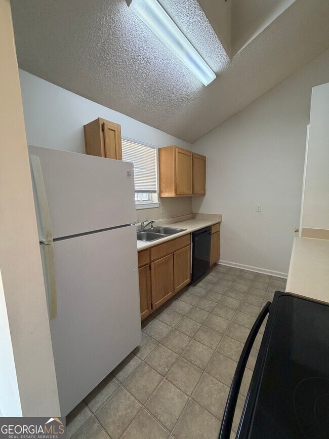 Photo - 303 Madison Ave