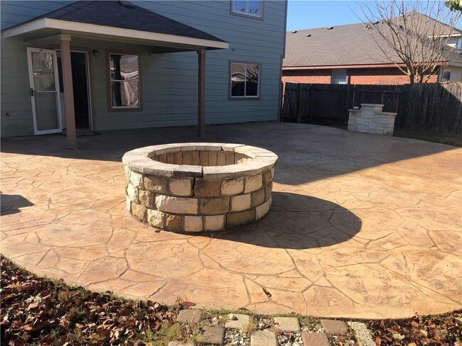 Photo - 227 Mossy Rock Dr