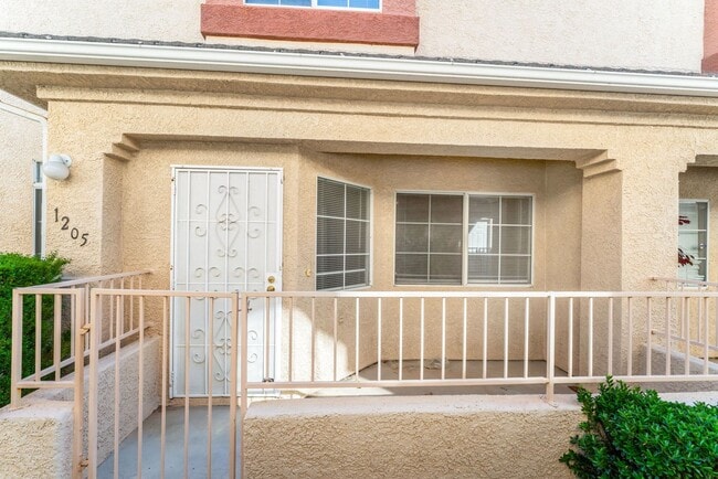Photo - Charming Northwest Las Vegas Home with Open Living and Inviting Outdoor Space!