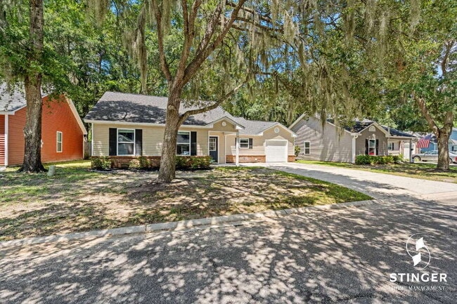 Photo - 13 Brindlewood Dr