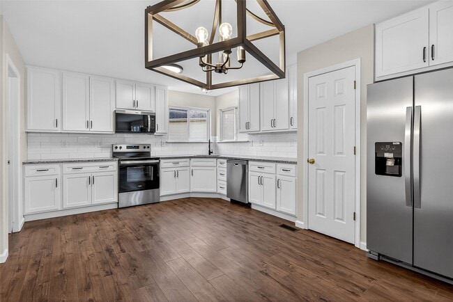 Photo - 10 Caleb Cir