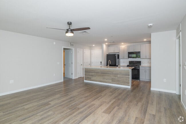 2BR, 2BA - 1,217SF - Living Room