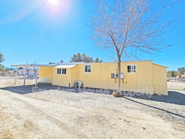 1080 W Windsong Ln