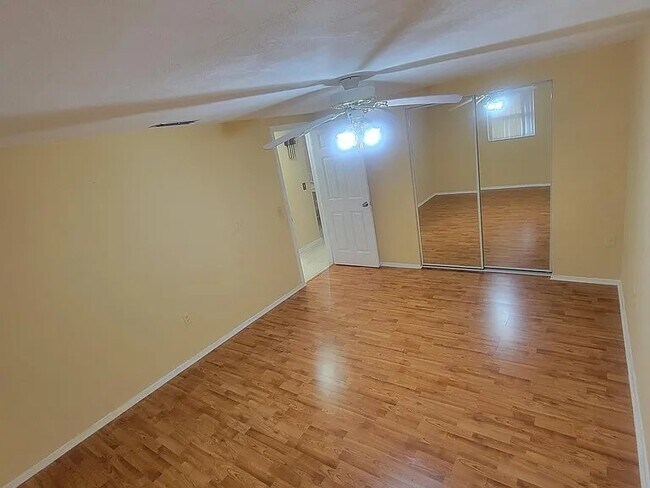 Photo - 3639 Madison St