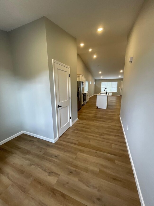 Photo - 2506 Landmark Dr Unit 2506