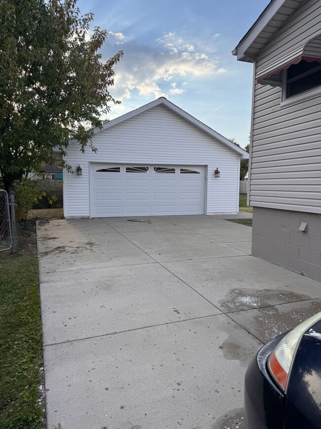 Photo - 3 Bedroom Home