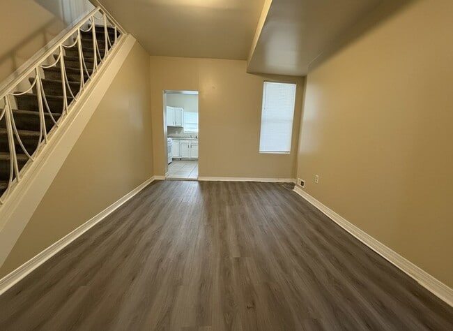Photo - 4 Bedroom 1 Bath Rental In Germantown