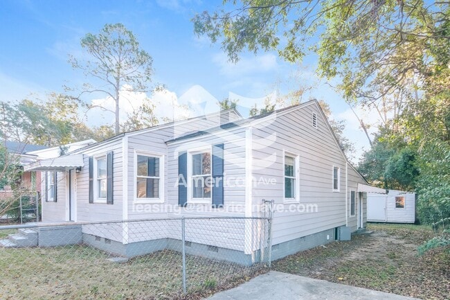 2920 Pecan St