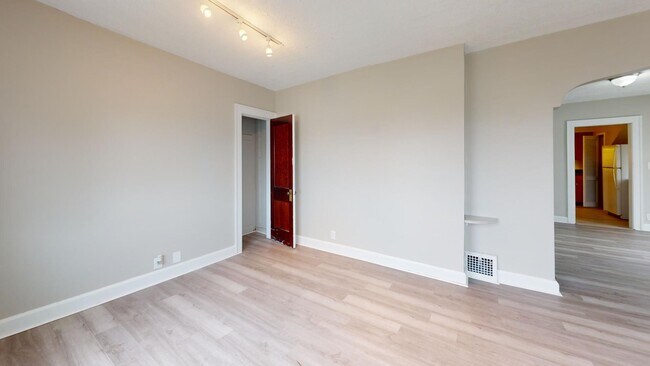 Photo - 7401 Jameson Rd Unidad Up