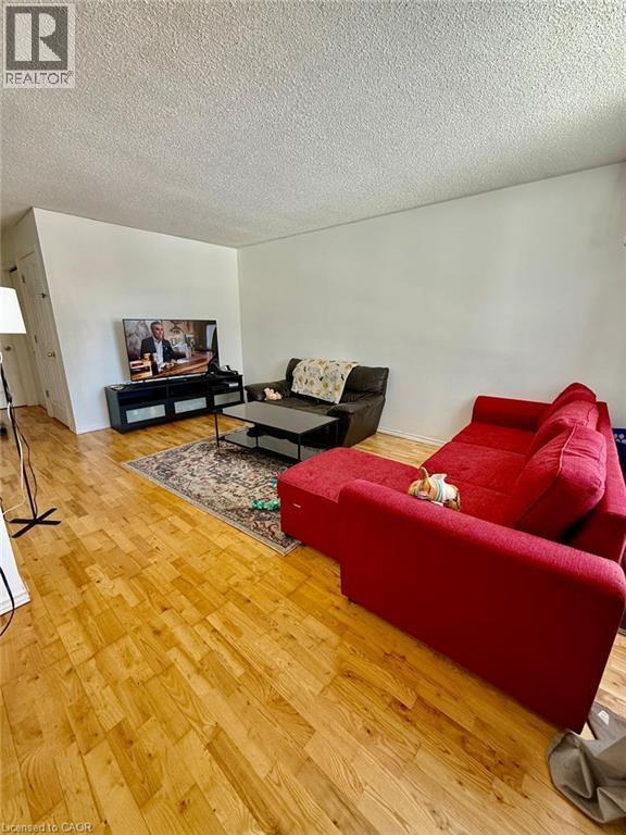 Photo - 47 Osijek Crescent