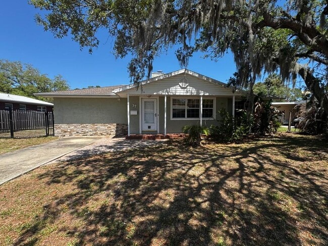 Building Photo - Beautiful Beachside Home in Ormond Beach!