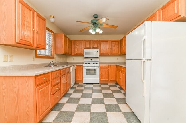 Photo - 5204 Deer Ridge