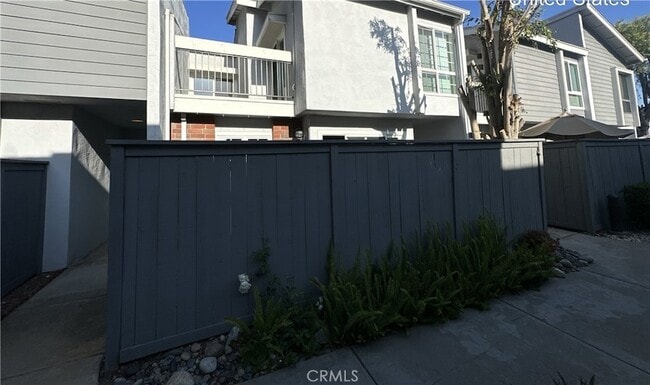 Photo - 605 Rainier Way Townhome