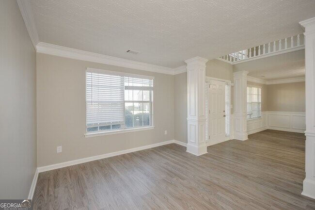 Photo - 90 Emerson Trail