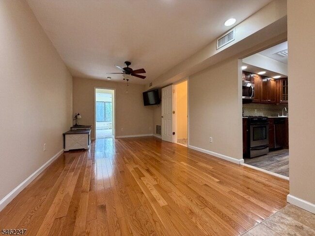 727 Joralemon St Unit 5