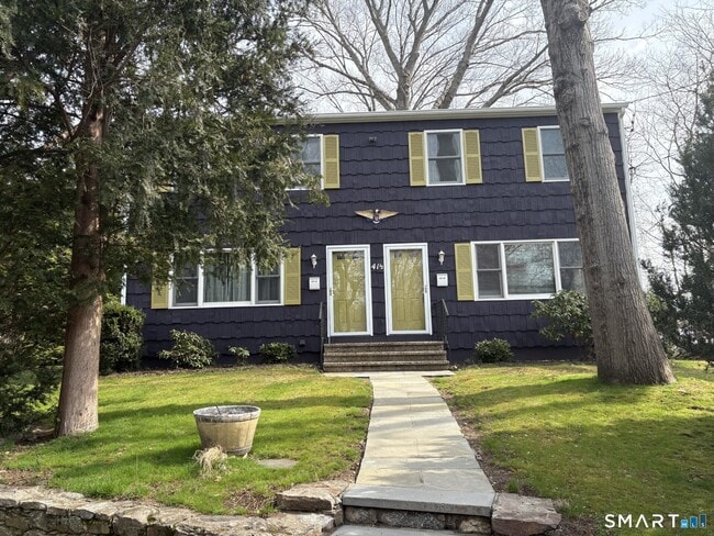 Building Photo - 41 1/2 Cedar Crest Pl Unit B