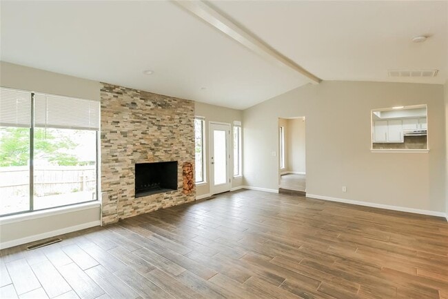 Photo - 2133 Running Branch Rd