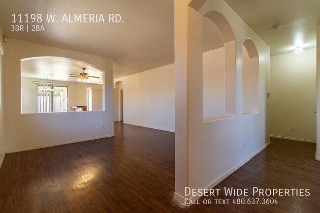 Photo - Great 3 bedroom+den, 2 bath home in a conv...