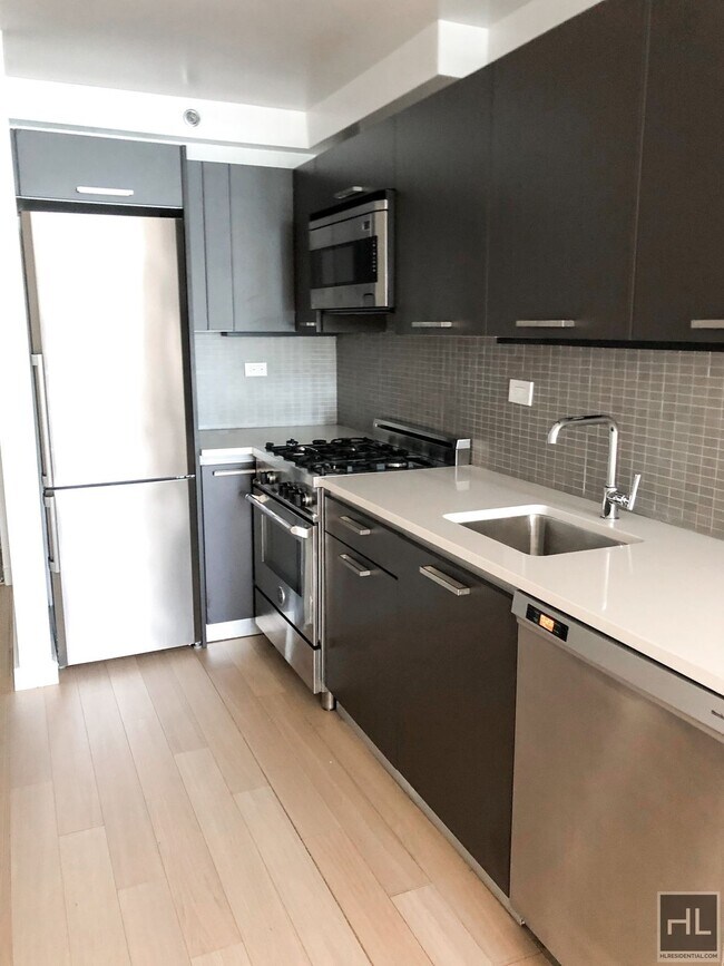 Photo - East 39th Street Unit 13D