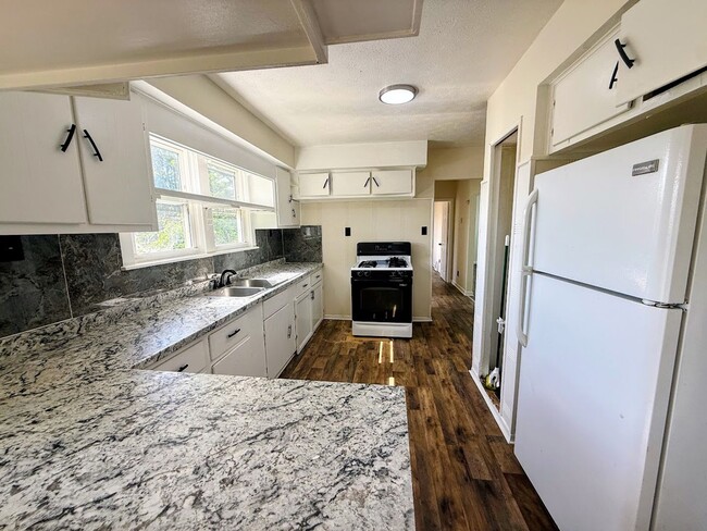 Photo - Three bedroom one bathroom home for rent