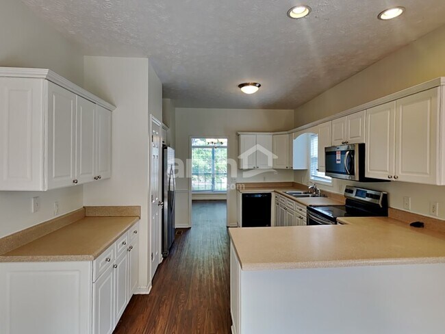 Photo - 441 Remington Ave