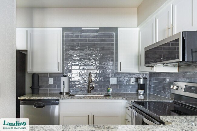 5704 W Thomas Rd Unit 107