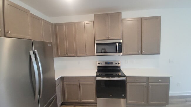 Photo - 7580 Discovery Pt Dr NW