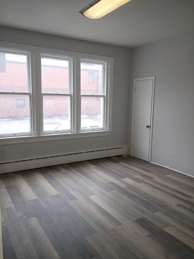 224 Walnut St
